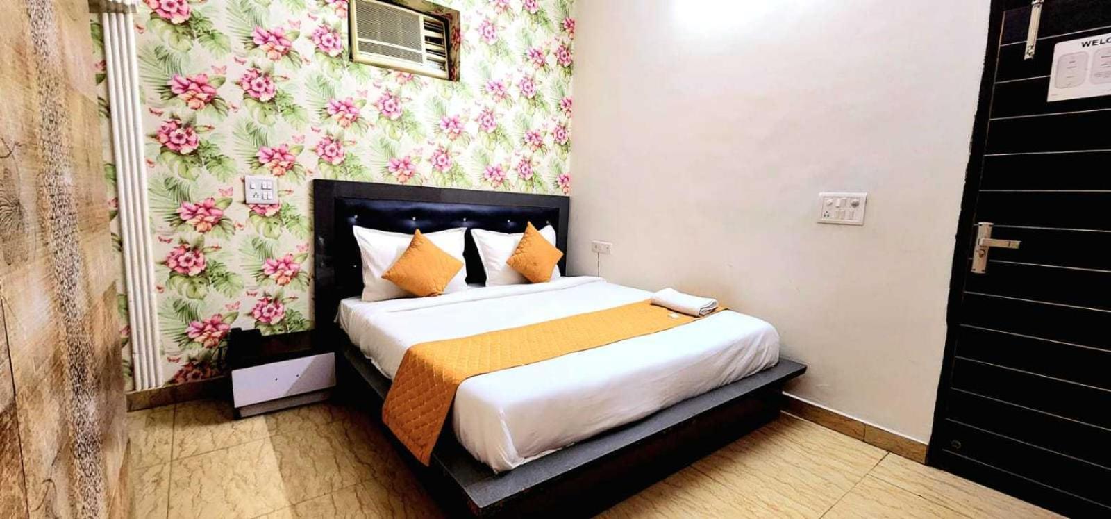 Hotel O Cloud New Delhi Exterior photo