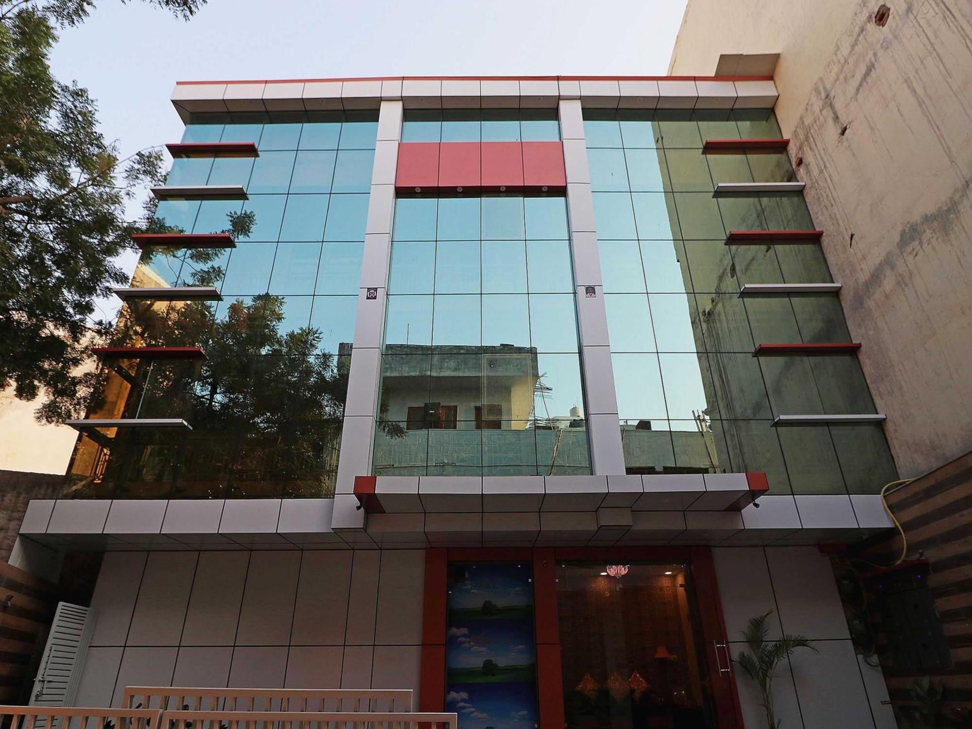 Hotel O Cloud New Delhi Exterior photo